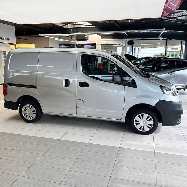 Nissan NV200 /Evalia Kasten Comfort