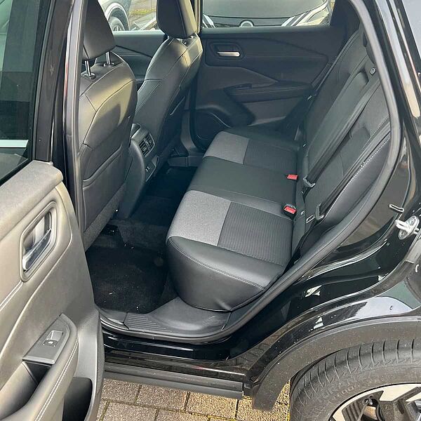 Nissan Qashqai N-Connecta + Winterpaket + 360°-Kamera