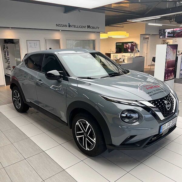 Nissan Juke N-Connecta + Winterpaket und Kamera